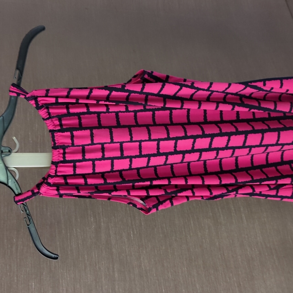 Cynthia brand Hot pink and navy blue halter top. Ties in back Size Small
